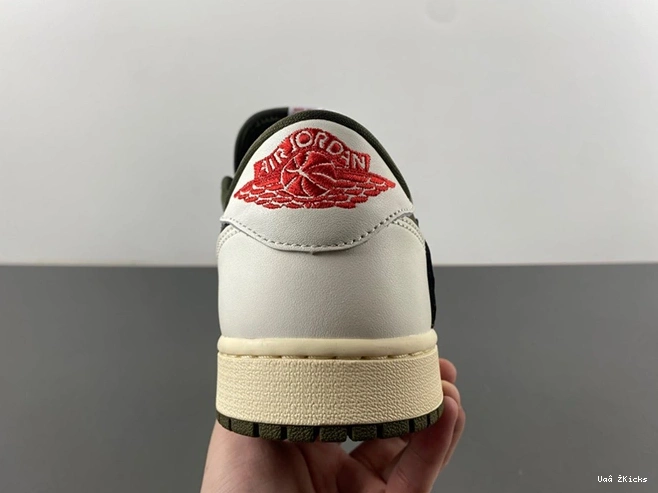 1 DM7866- 4505 OG Jordan Scott Air 37 Travis Reliable Low x 0927